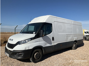 Véhicule utilitaire IVECO Daily 35s18