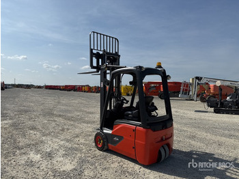 Chariot élévateur électrique 2014 Linde E15-02 1500 kg Electric Forklift: photos 3