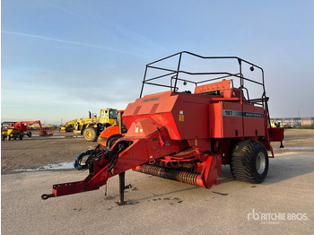 Presse à balles rondes MASSEY FERGUSON 100 series