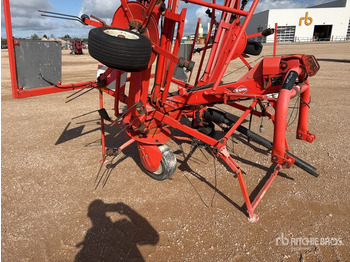 Faneuse 2009 Kuhn GF6502 Faneuse 6.5 m 3-Point 6 Rotor Hay Tedder: photos 2 Faneuse 2009 Kuhn GF6502 Faneuse 6.5 m 3-Point 6 Rotor Hay Tedder: photos 2
