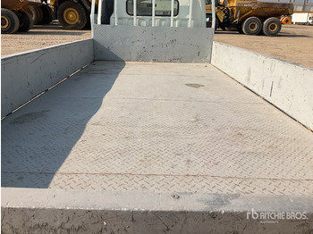 Camion plateau 2006 Mitsubishi Canter 4x2 Flatbed Truck: photos 4 Camion plateau 2006 Mitsubishi Canter 4x2 Flatbed Truck: photos 4