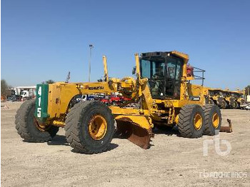 Niveleuse KOMATSU