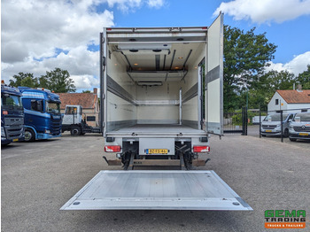 Camion frigorifique Scania P230 4x2 Dagcab Euro5 - Koel-VriesBak 7.5m + Carrier Supra 950MT + Laadklep 2000kg: photos 4