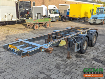 Semi-remorque porte-conteneur/ Caisse mobile SCHMITZ SCF
