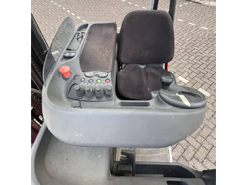 Chariot à mât rétractable Linde R14HD (1120): photos 5