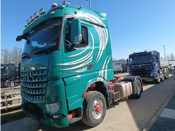 Tracteur routier MERCEDES-BENZ Arocs