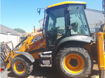 Engins de chantier JCB 3CX