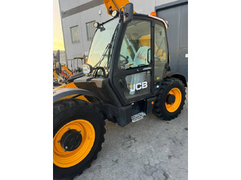 Chariot télescopique JCB