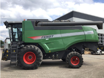 Moissonneuse-batteuse FENDT 6335 C