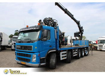 Camion grue TERBERG