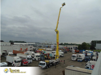 Camion MERCEDES-BENZ Actros