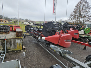 Moissoneuse CASE IH