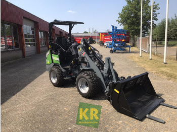 Valet de ferme neuf Giant G2200E: photos 2