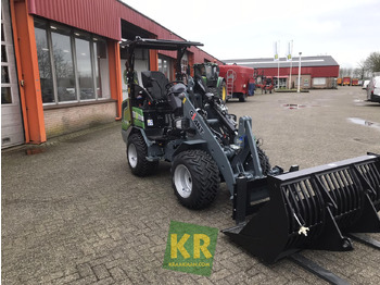 Valet de ferme neuf Giant G2700E: photos 3