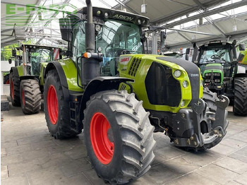 Tracteur agricole CLAAS Arion 550