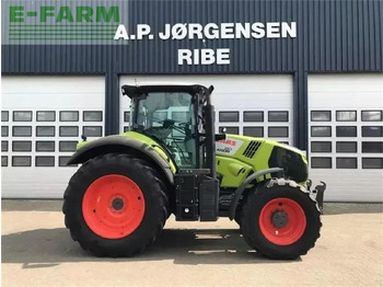 Tracteur agricole CLAAS Axion 810
