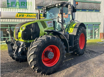 Tracteur agricole CLAAS Axion 830