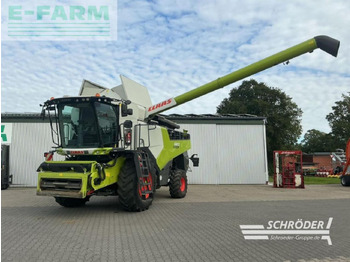 Moissonneuse-batteuse CLAAS Lexion