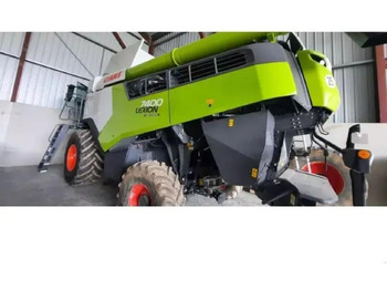 Moissonneuse-batteuse CLAAS Lexion 740