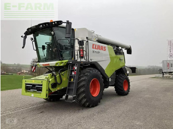 Moissonneuse-batteuse CLAAS