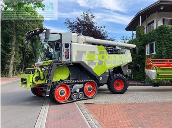 Moissonneuse-batteuse CLAAS