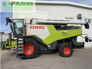 Moissonneuse-batteuse CLAAS