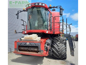 Moissonneuse-batteuse Case-IH 8010 med 30 fods skærebord: photos 3