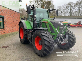 Tracteur agricole FENDT 724 Vario
