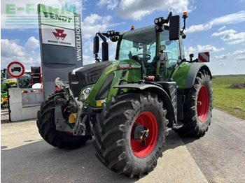 Tracteur agricole FENDT 724 Vario