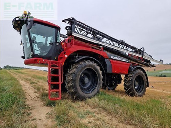 Pulvérisateur traîné HORSCH