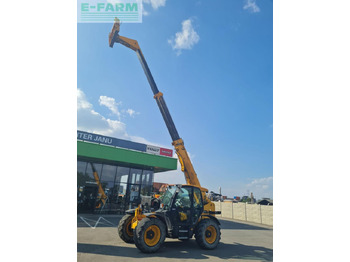 Chariot télescopique JCB