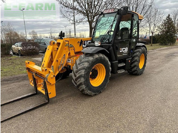 Chariot télescopique JCB