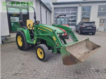 Tracteur agricole John Deere 3320 my11: photos 2