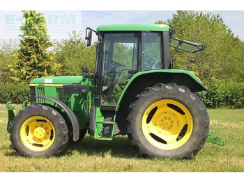 Tracteur agricole JOHN DEERE 6110
