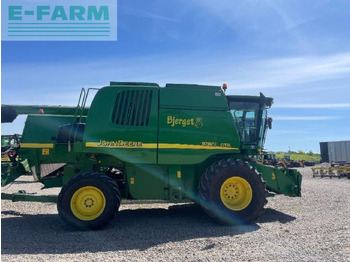 Moissonneuse-batteuse JOHN DEERE