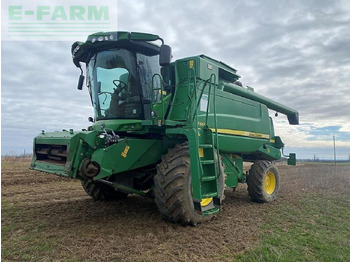 Moissonneuse-batteuse JOHN DEERE T660