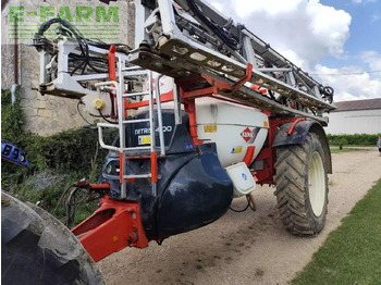 Pulvérisateur traîné KUHN