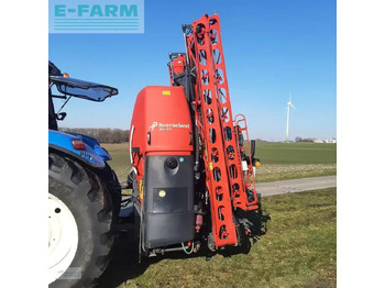 Pulvérisateur traîné KVERNELAND