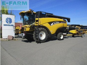 Moissonneuse-batteuse NEW HOLLAND CX series
