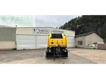 Presse à balles cubiques New Holland roll belt 180 se: photos 4 Presse à balles cubiques New Holland roll belt 180 se: photos 4