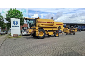 Moissonneuse-batteuse NEW HOLLAND TX34