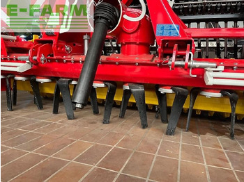 Semoir Pöttinger vitasem 302 add: photos 4 Semoir Pöttinger vitasem 302 add: photos 4