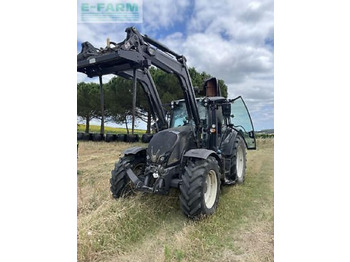 Tracteur agricole VALTRA N134
