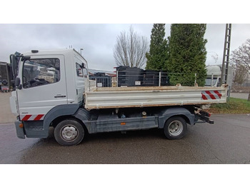 Camion benne MERCEDES-BENZ Atego 821