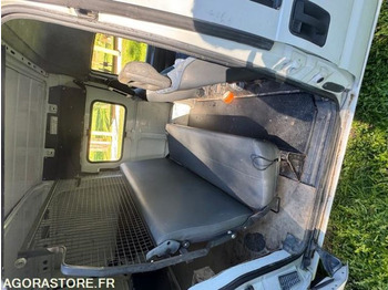 Fourgon utilitaire FOURGON PEUGEOT: photos 5