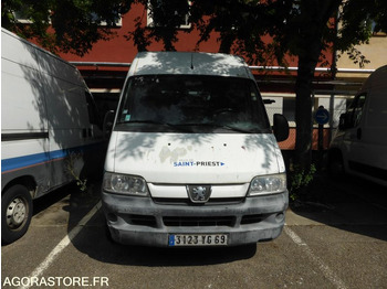 Fourgon utilitaire PEUGEOT Boxer