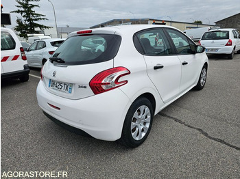 Voiture Peugeot 208 - 2014 - 134673km - DH425TX: photos 3