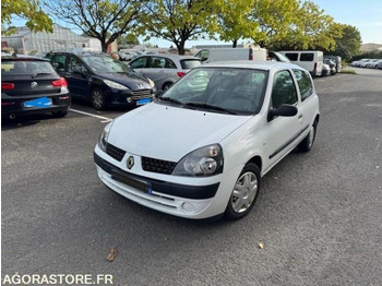 Voiture RENAULT