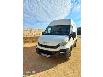 Fourgon utilitaire IVECO