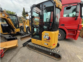 Mini pelle CATERPILLAR 302